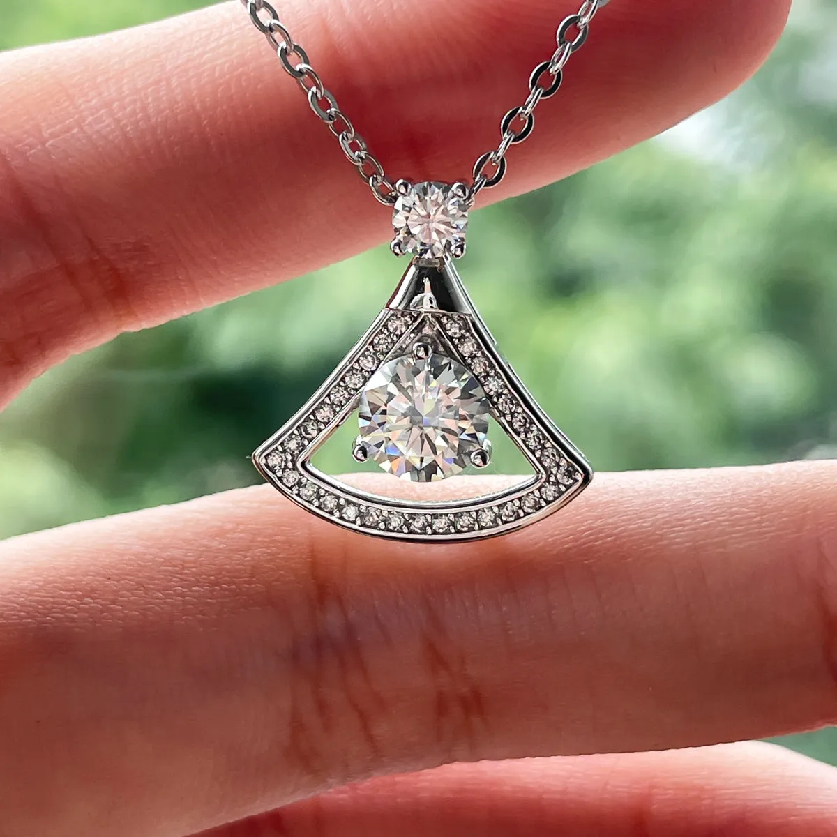 1.0CTTW D Color Moissanite Pendant Necklace 925 Sterling Silver 40 2 3cm Necklace