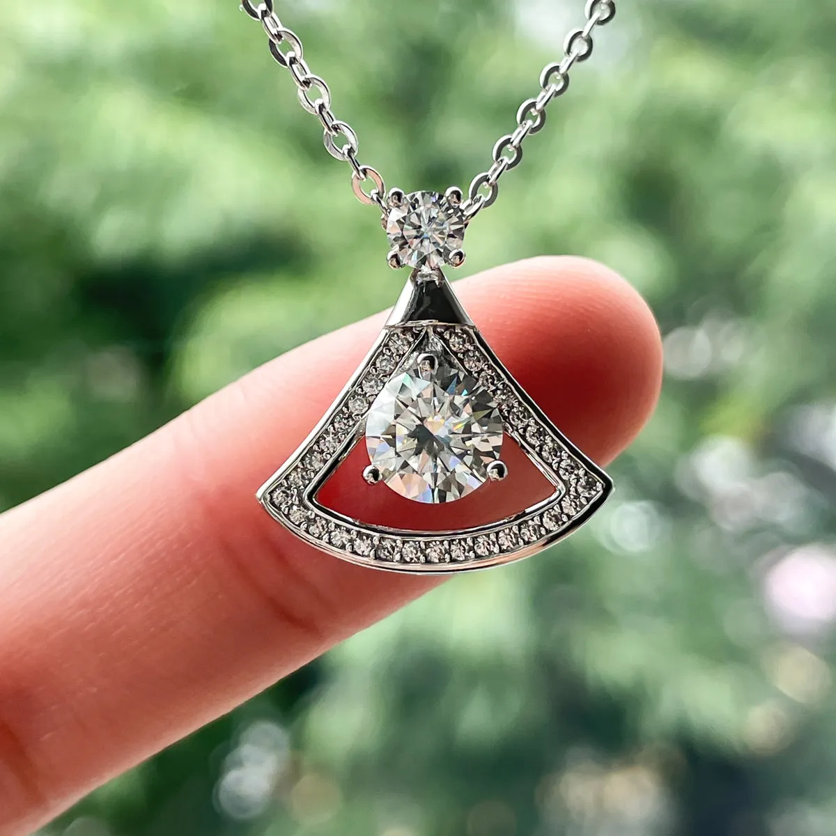 1.0CTTW D Color Moissanite Pendant Necklace 925 Sterling Silver 40 2 3cm Necklace