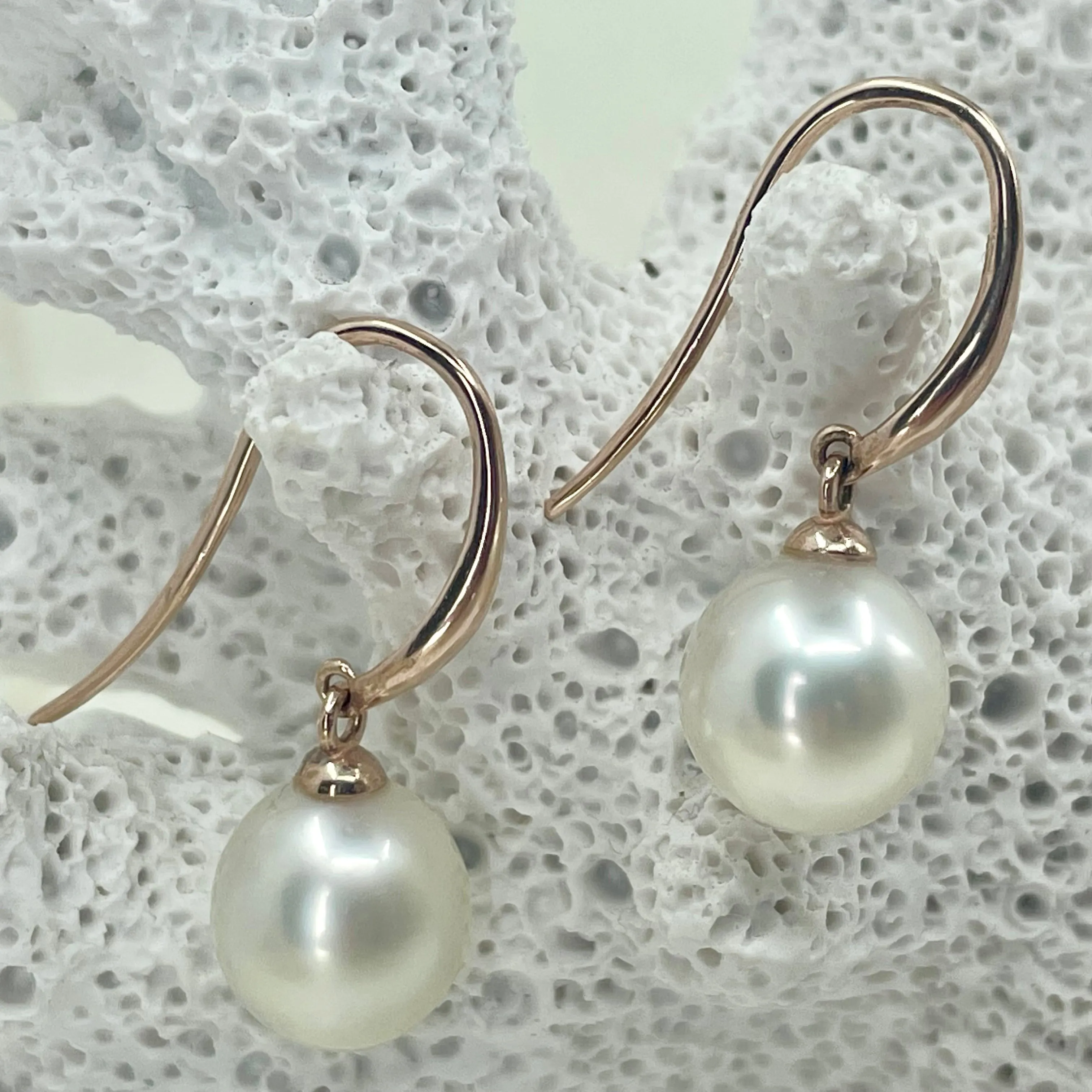 Broome Pearl 9ct Rose Gold Leaf Edge Earrings