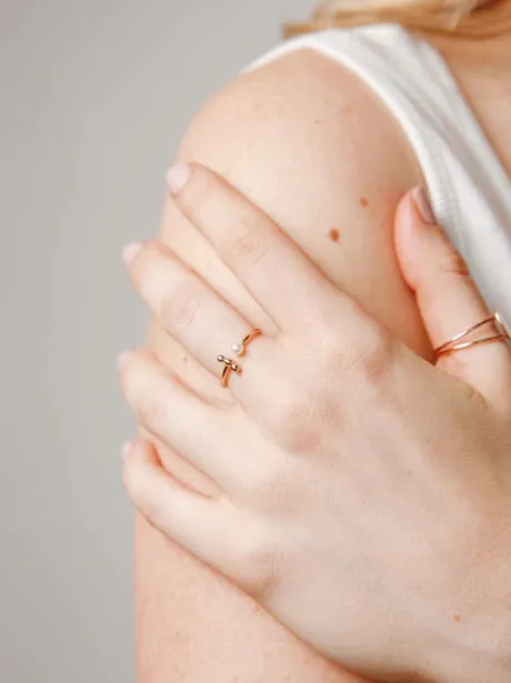 Caesar Open Pearl Ring Gold Filled