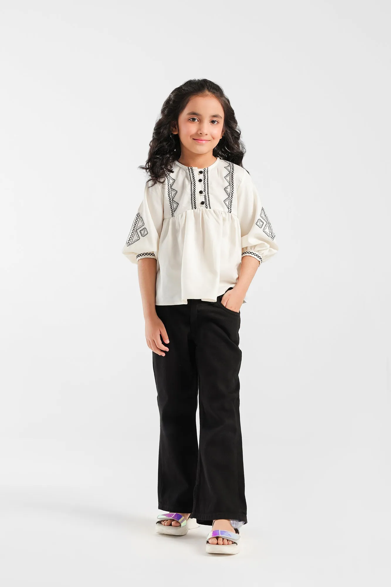 EMBROIDERED TOP (E0776/301/005)
