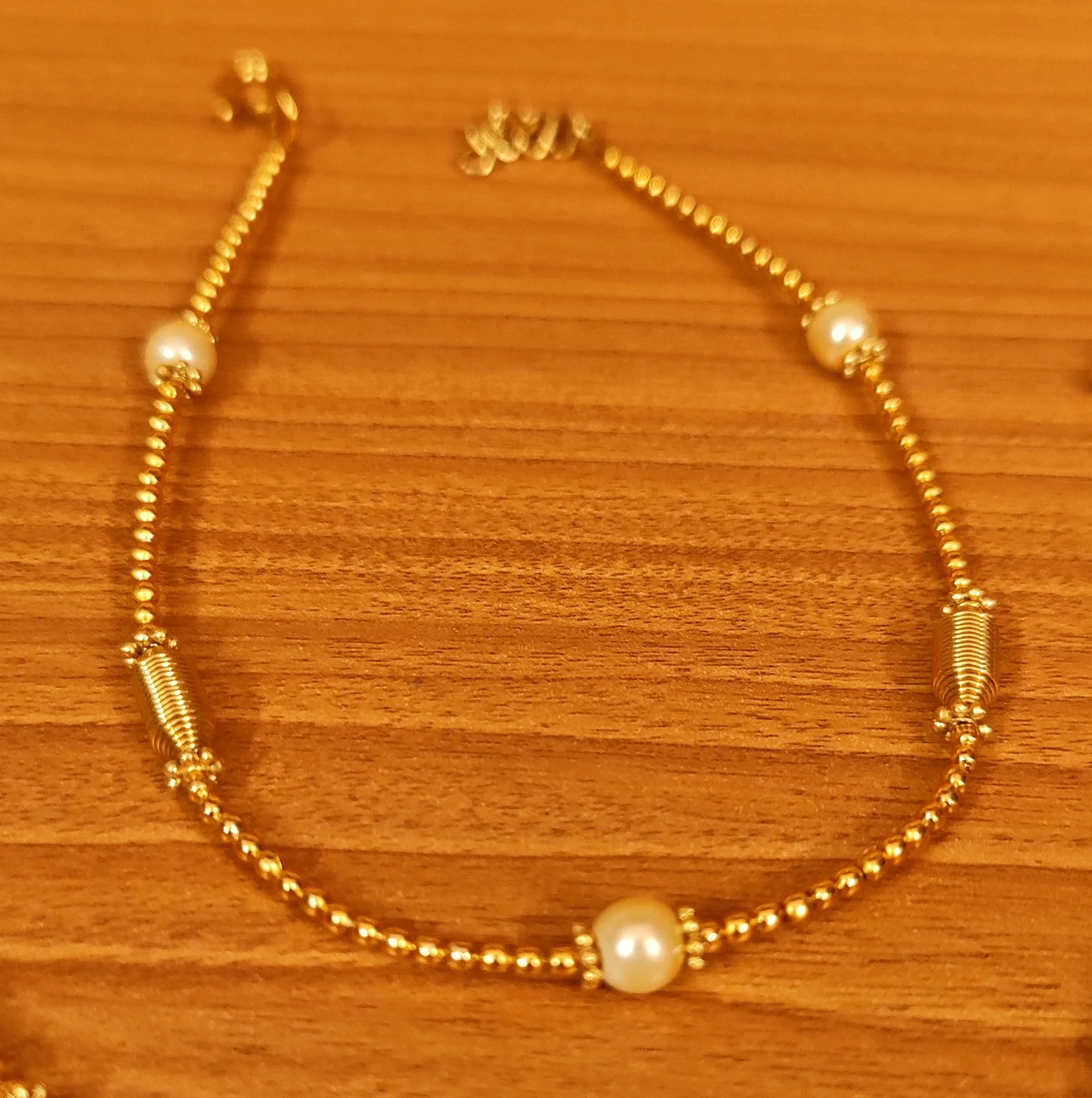 GOLD PLATED PEARL LIGHT WEIGHT ANKLETS