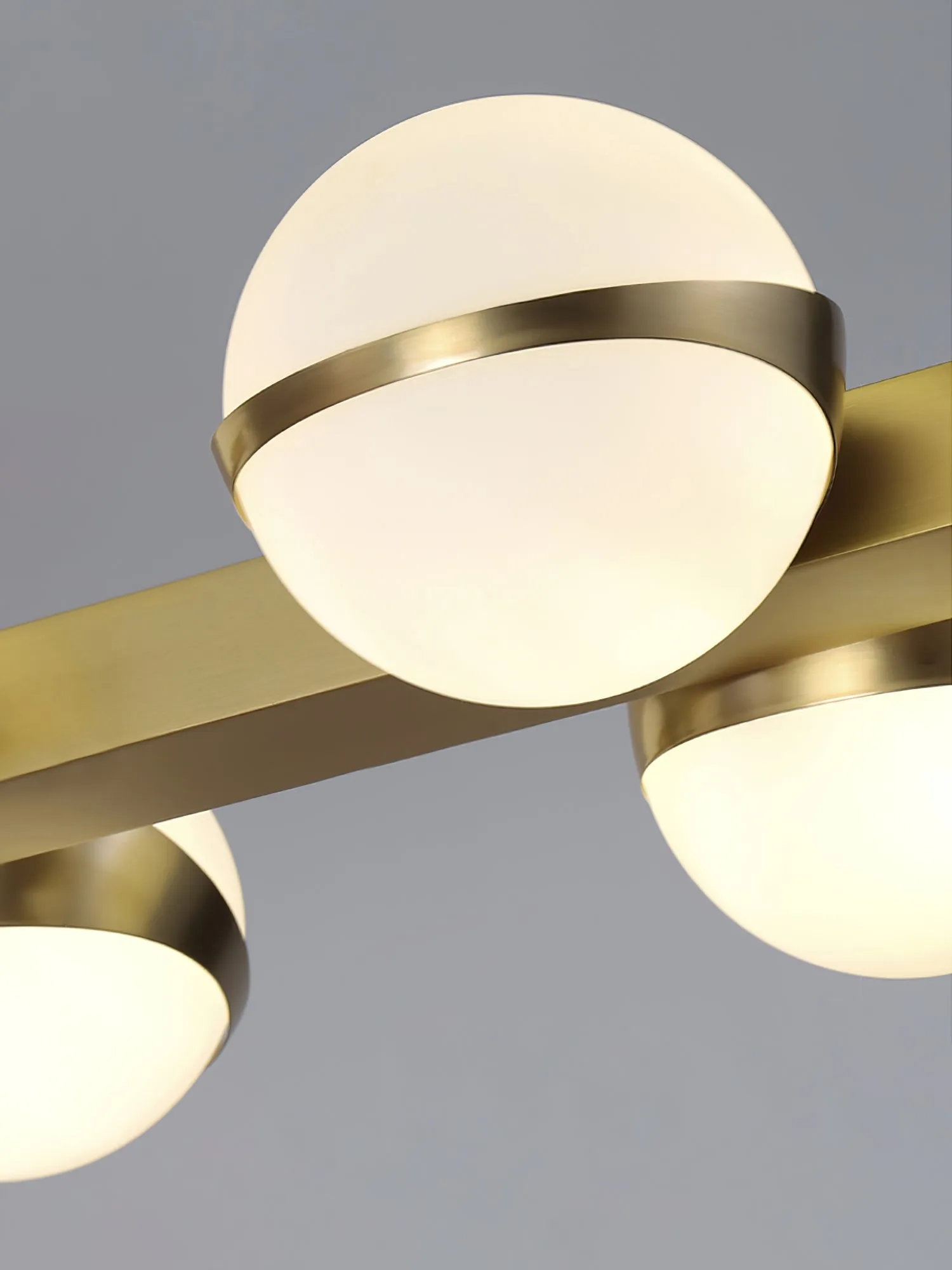 Grand Lustre Chandelier