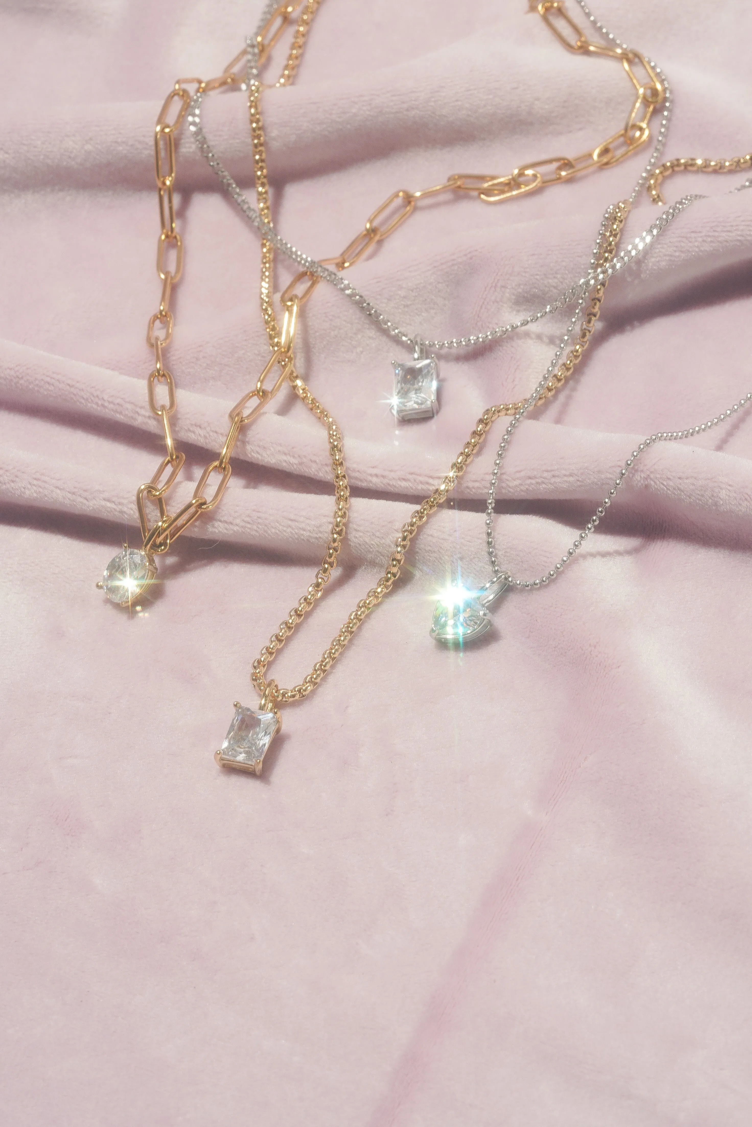 Heart Pronged Pendant - (Single)