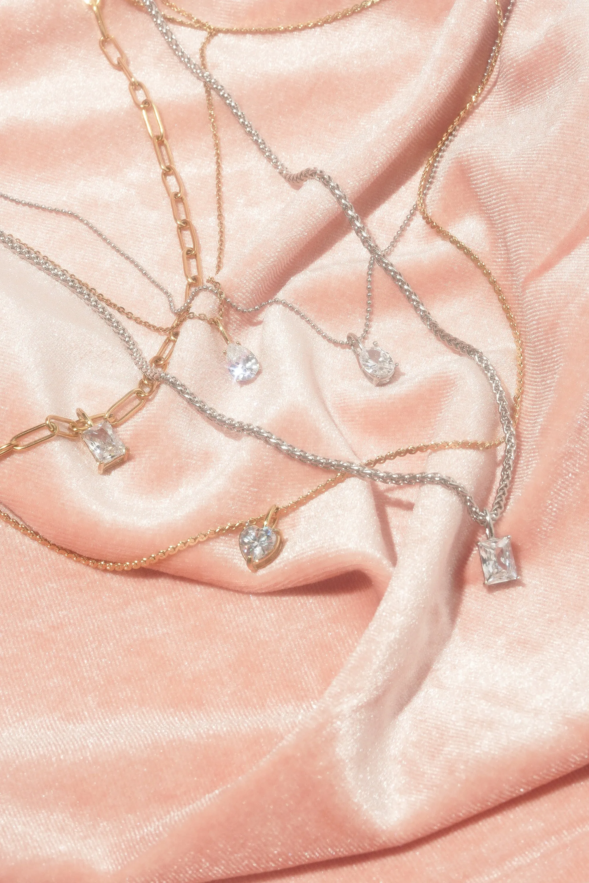 Heart Pronged Pendant - (Single)