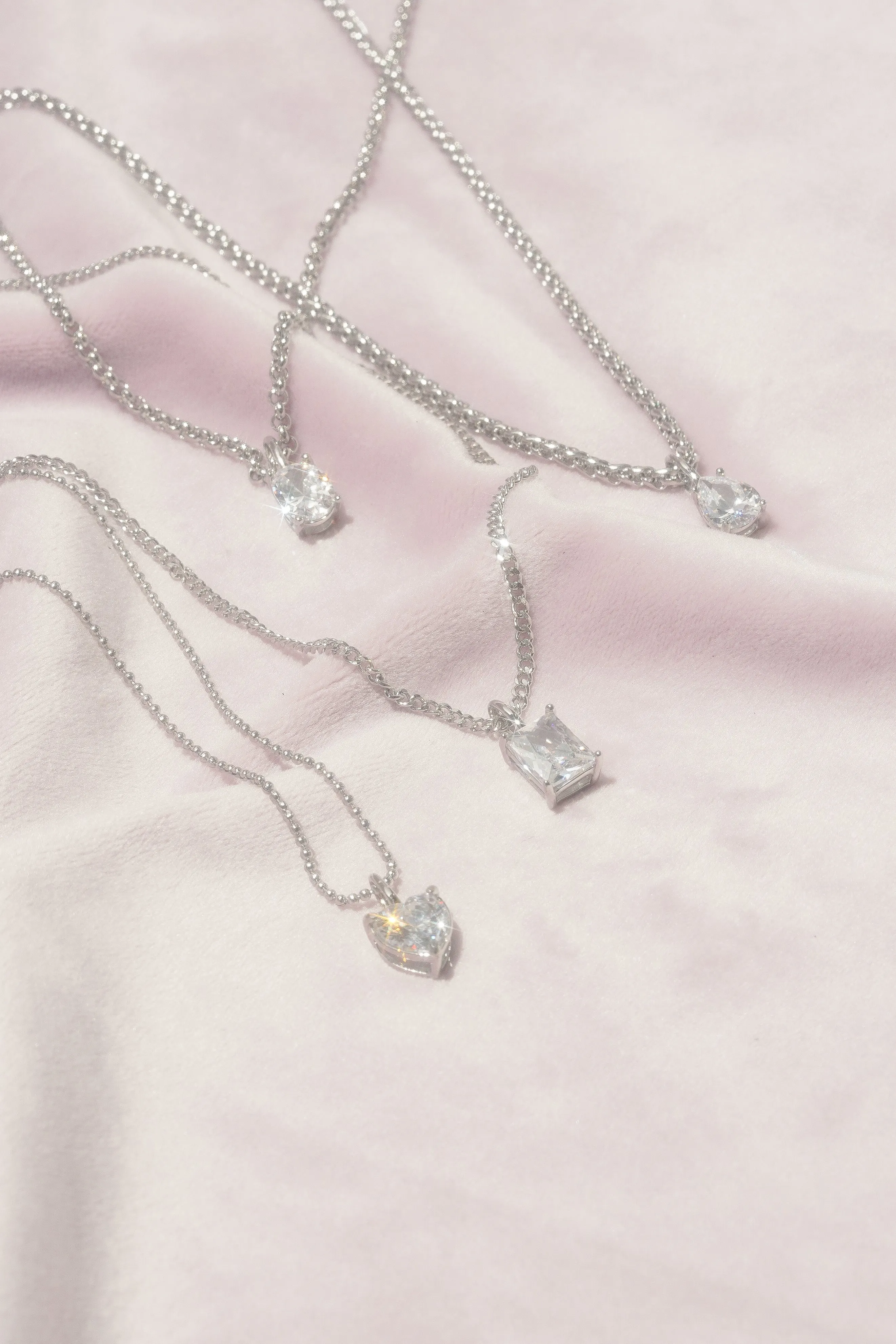 Heart Pronged Pendant - (Single)