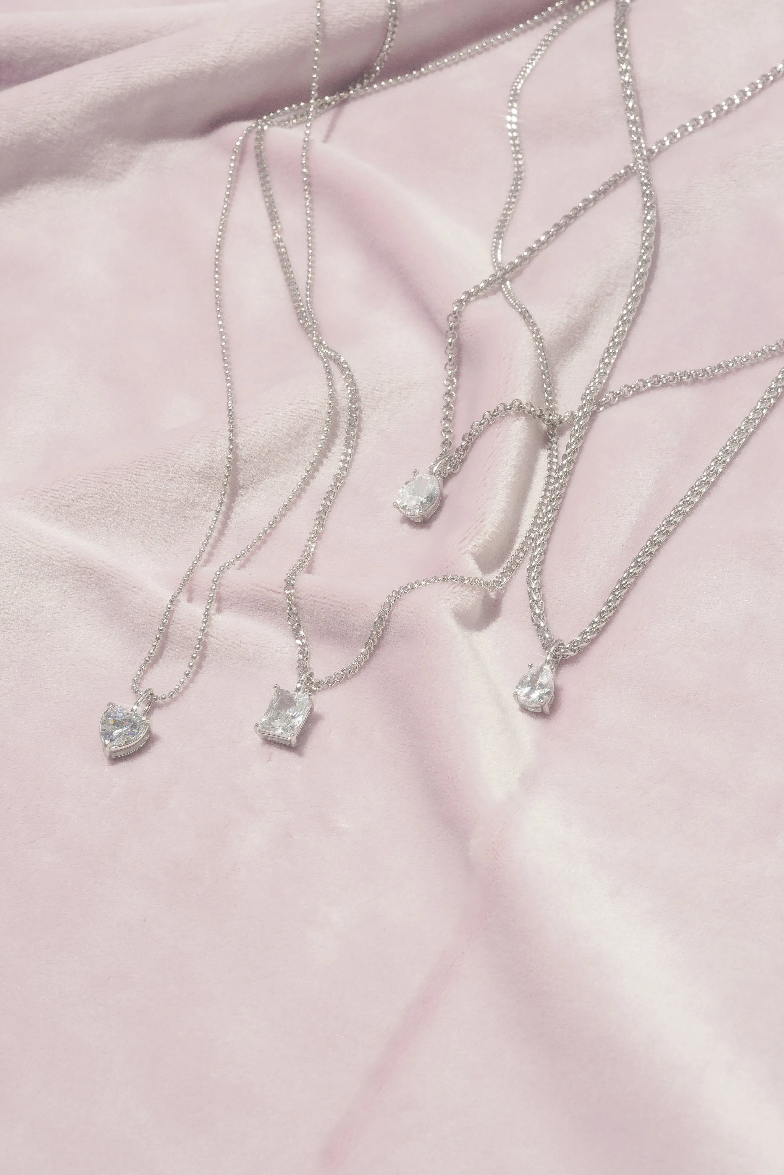 Heart Pronged Pendant - (Single)
