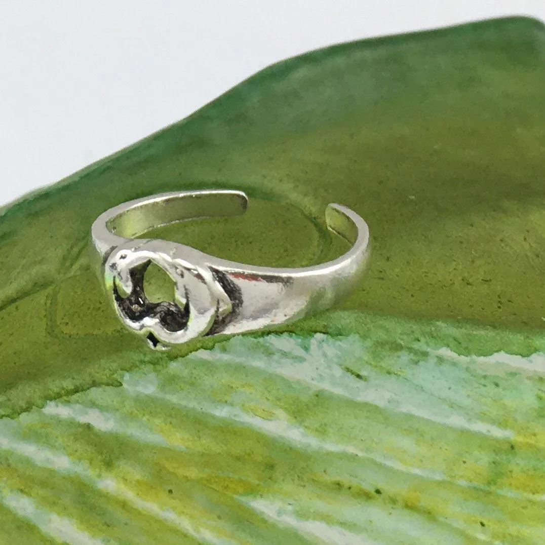 Kissing Dolphins Silver Toe Ring TR3717