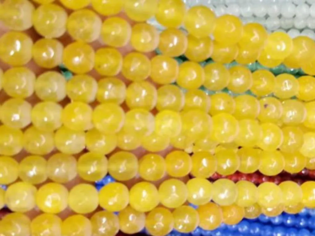Mustard Yellow Circular Agate Stones