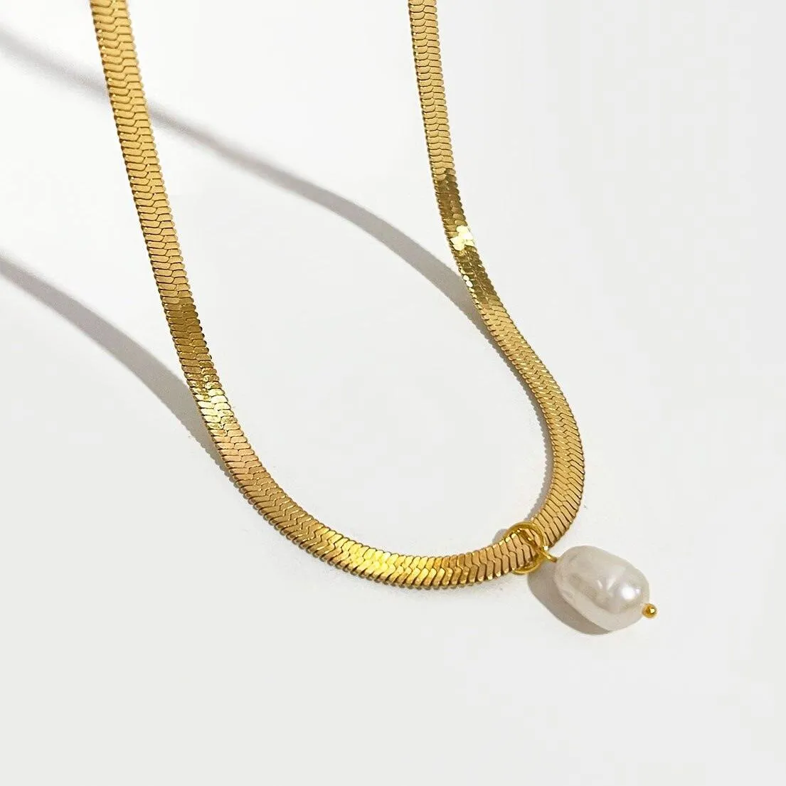 Opulent Flat Snake Titanium Pearl Necklace