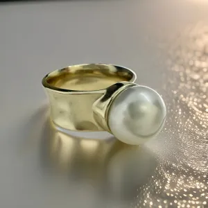 Perfect Broome Pearl 9ct Gold Ring