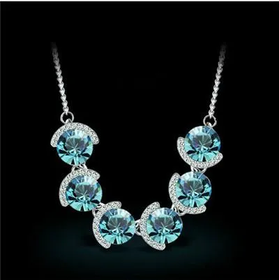 Round Heart Pendant Necklace