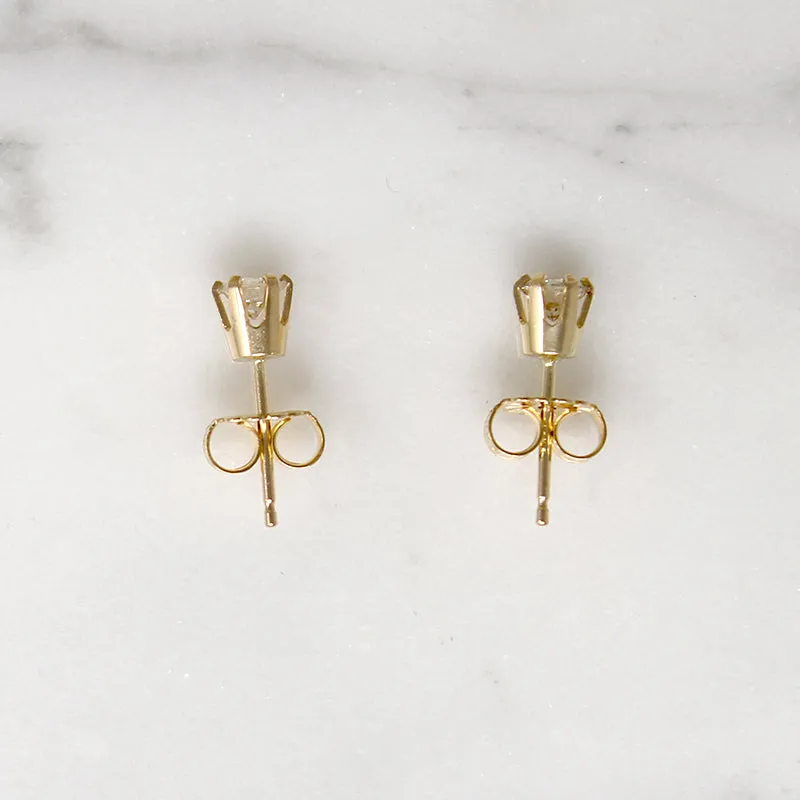 Sparkling Vintage Diamonds in Gold Stud Earrings