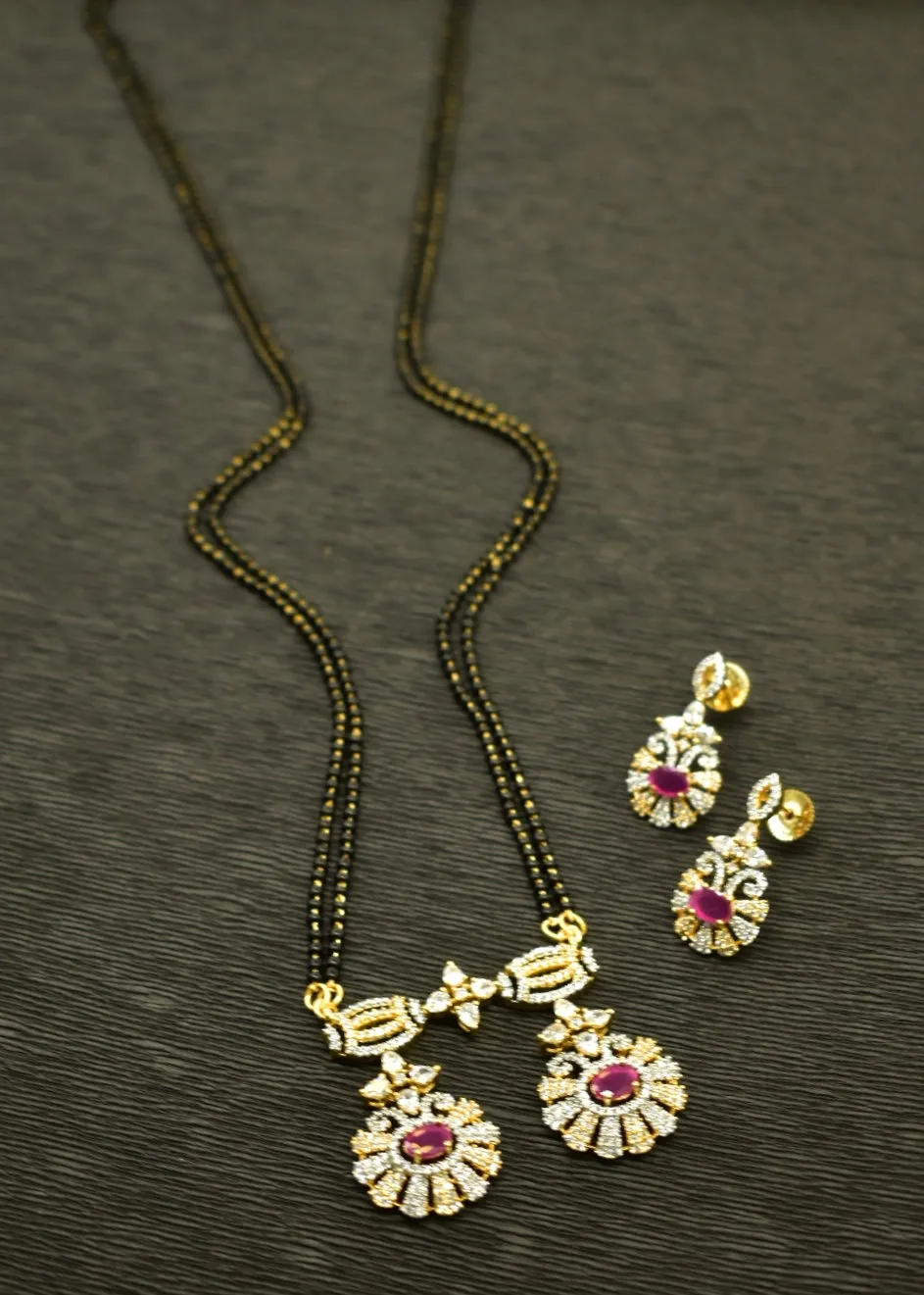 TRADITIONAL SLEEK AND MODERN MANGALSUTRA