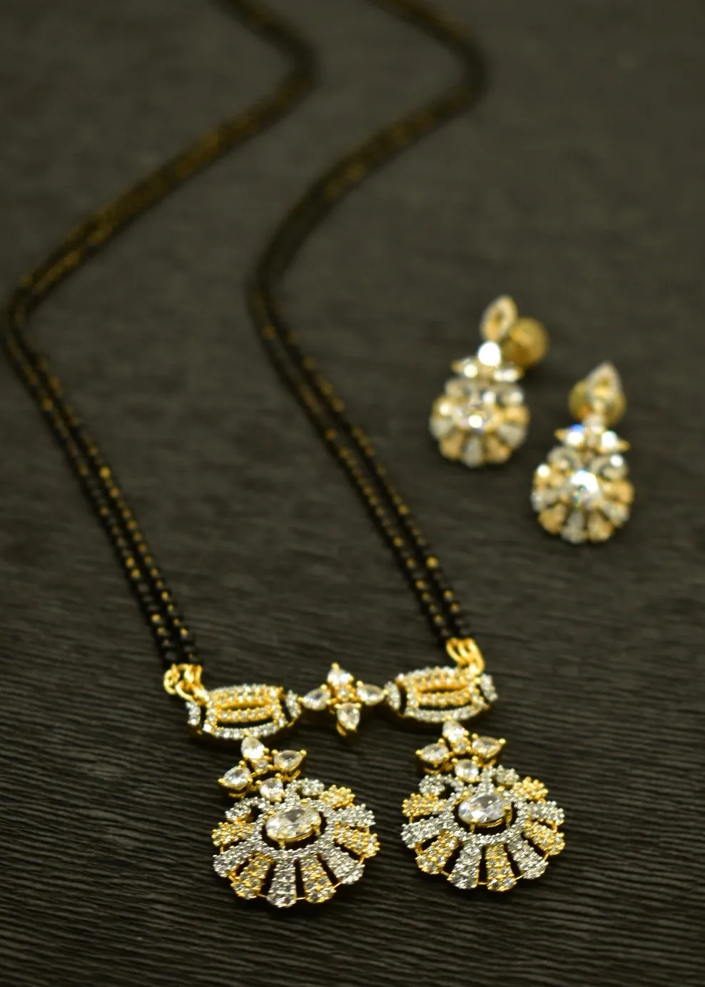 TRADITIONAL SLEEK AND MODERN MANGALSUTRA