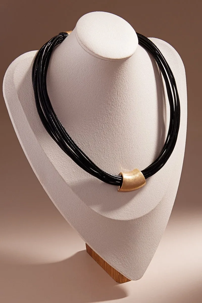 Vintage Cast Necklace in Black