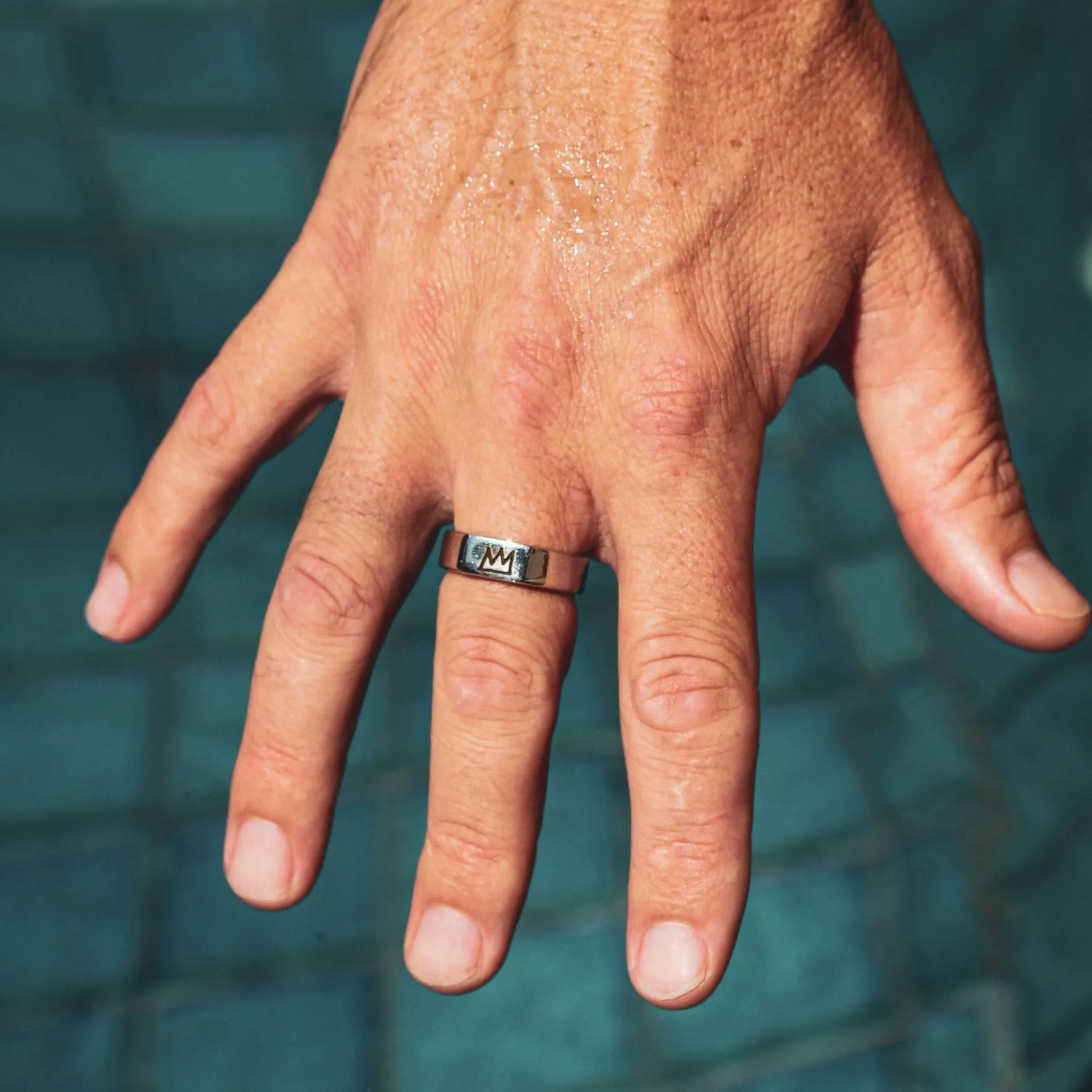 Whiskey Ring | Date