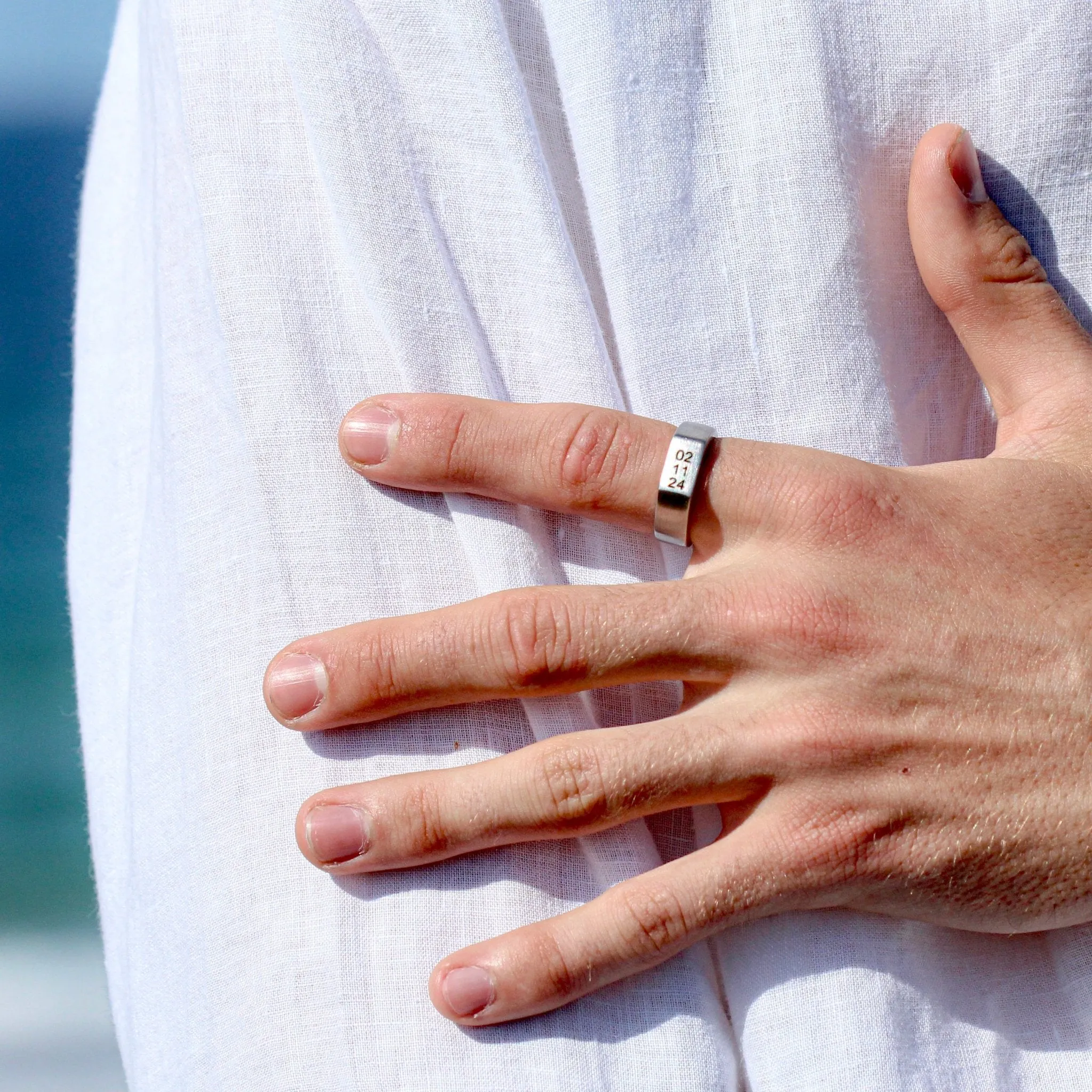 Whiskey Ring | Date
