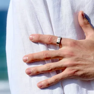Whiskey Ring | Date